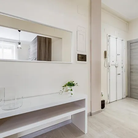 Bdc - Prestige 3bdr 3bath In Monti District * ローマ