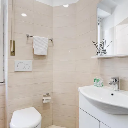 アパート Bdc - Prestige 3bdr 3bath In Monti District ローマ