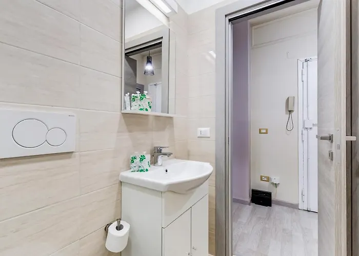 Bdc - Prestige 3bdr 3bath In Monti District * Rome