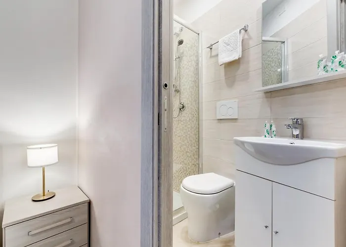 Apartment Bdc - Prestige 3bdr 3bath In Monti District