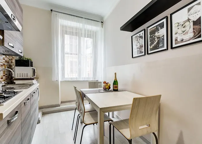 Apartment Bdc - Prestige 3bdr 3bath In Monti District Rome