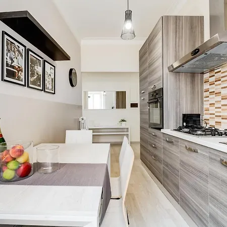 Bdc - Prestige 3bdr 3bath In Monti District Apartment