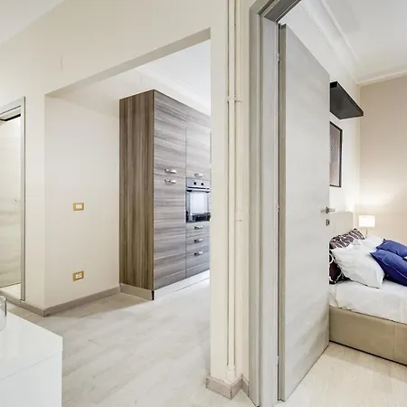 Apartment Bdc - Prestige 3bdr 3bath In Monti District Rome