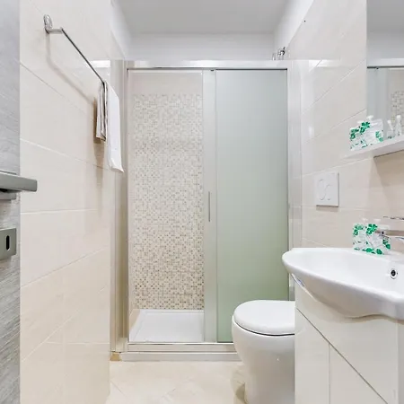 Apartment Bdc - Prestige 3bdr 3bath In Monti District Rome
